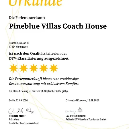 Coach House Villa *