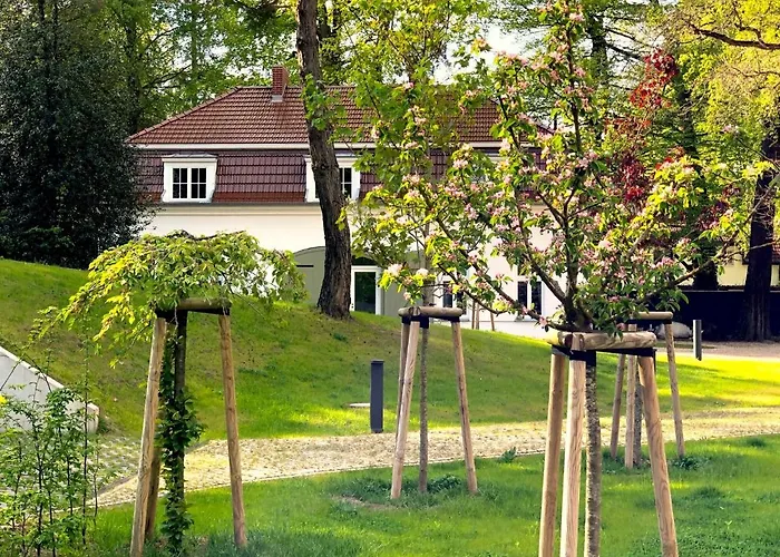 Coach House