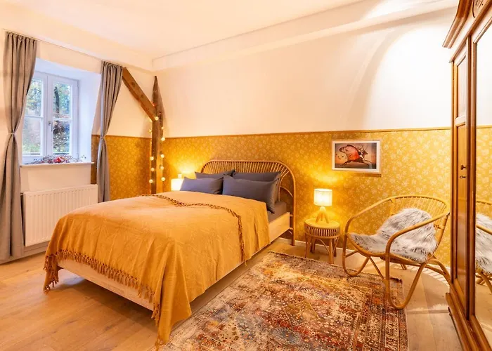 Coach House Villa