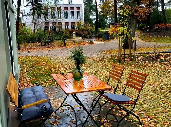 Villa Coach House